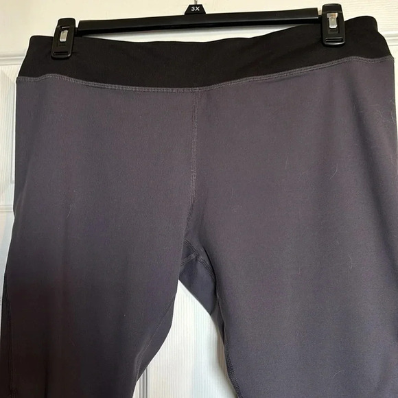 L.L. Bean women’s gray and black capri leggings size large - Picture 2 of 8